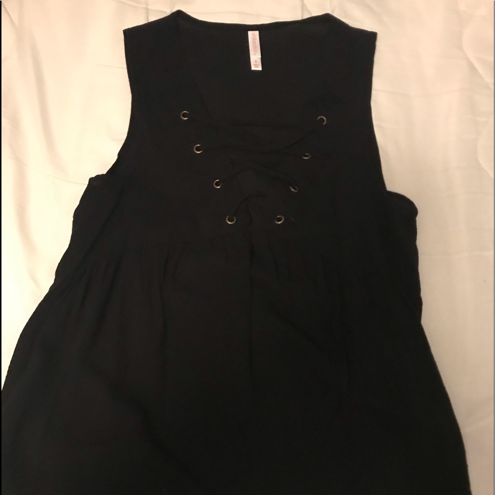 black lace up tan top size S